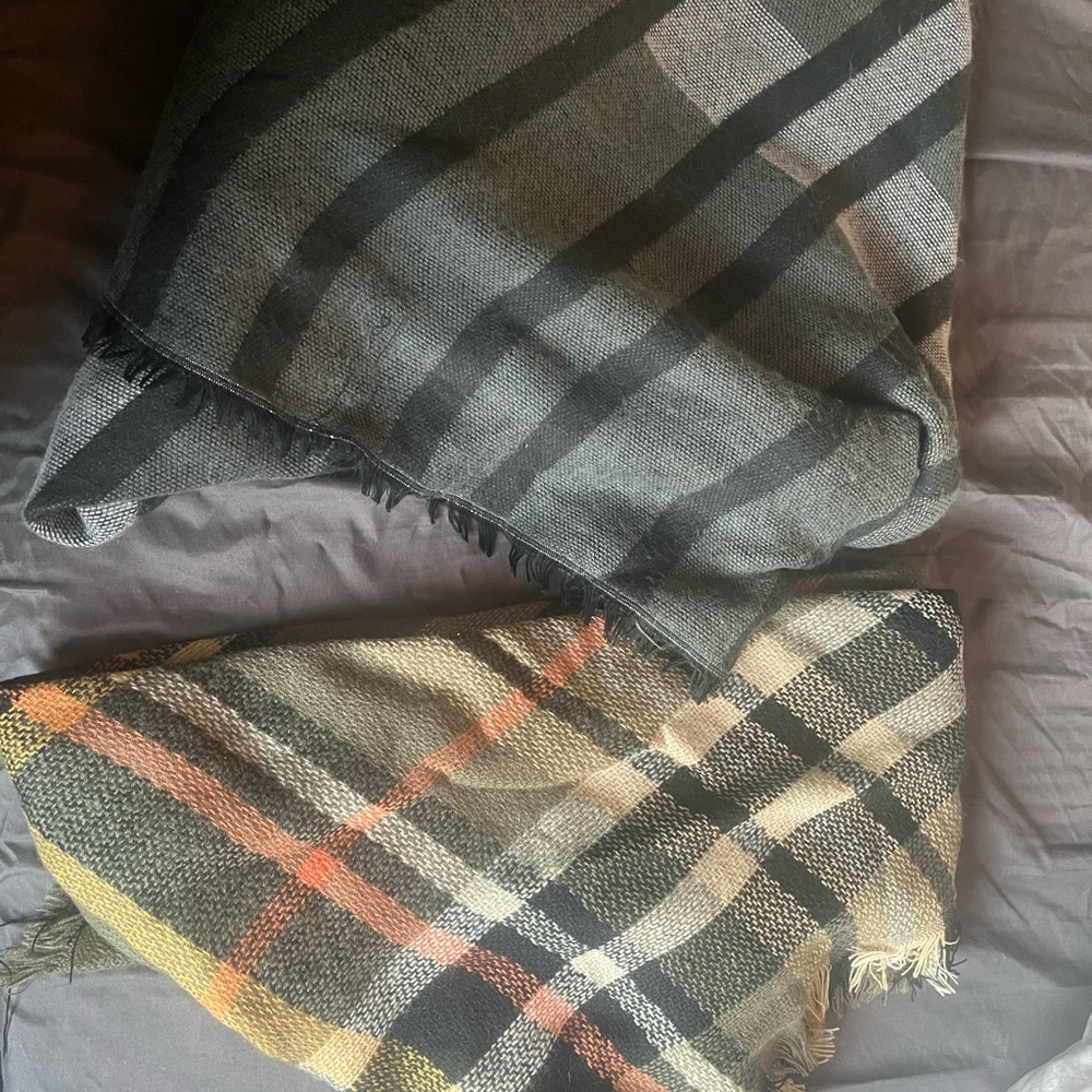 Nice thicker Plaid Scarves